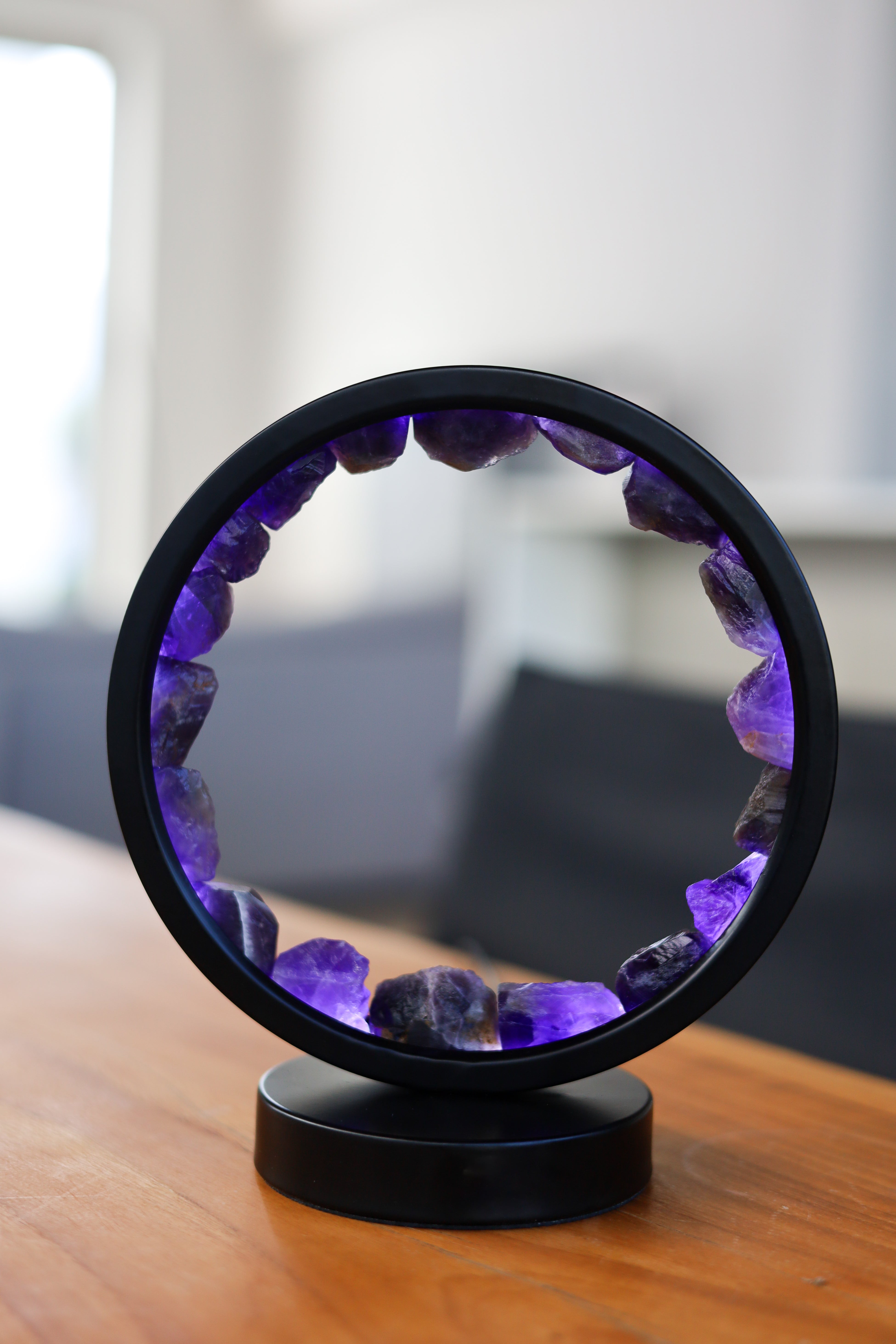 Tranquilt Lys – Ametystlampe til Spirituel Ro